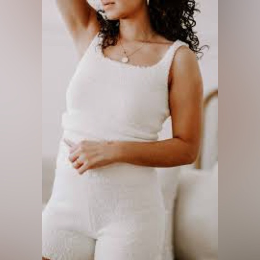 SKIMS Knit Tank Cozy Knit Short and Tank Set
Size 2X/3X (Tank & Shorts)